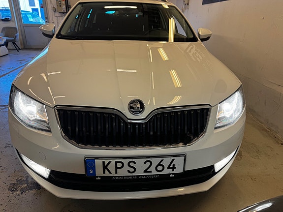 Skoda Octavia 3 of 11