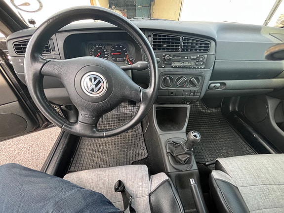 Volkswagen Golf IV 3 of 7