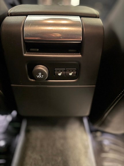 Volvo XC70 13 of 19