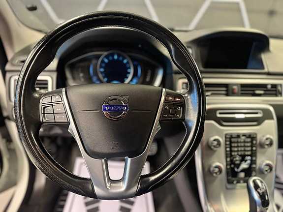 Volvo XC70 10 of 19