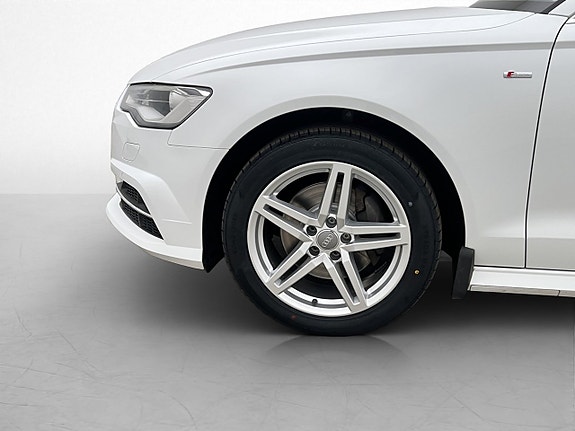 Audi A6 23 of 26