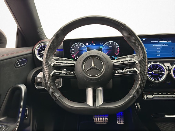Mercedes-Benz CLA200 13 of 30