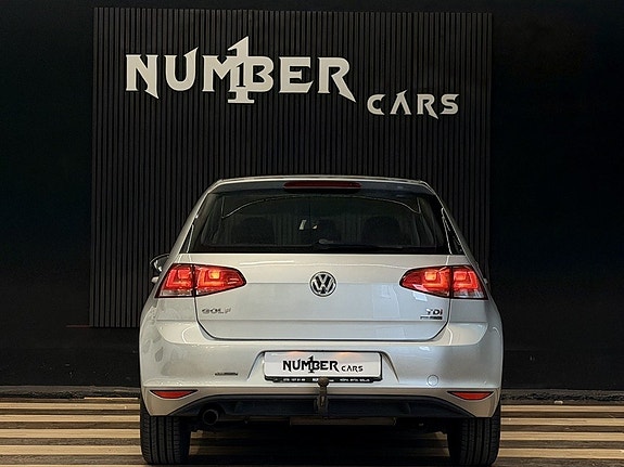 Volkswagen Golf VII 9 of 27