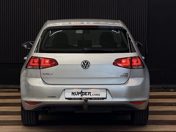Volkswagen Golf VII 10 of 27