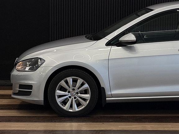 Volkswagen Golf VII 7 of 27
