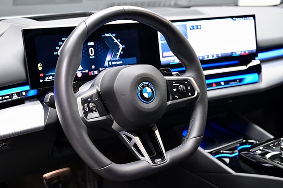 BMW 530e 18 of 30