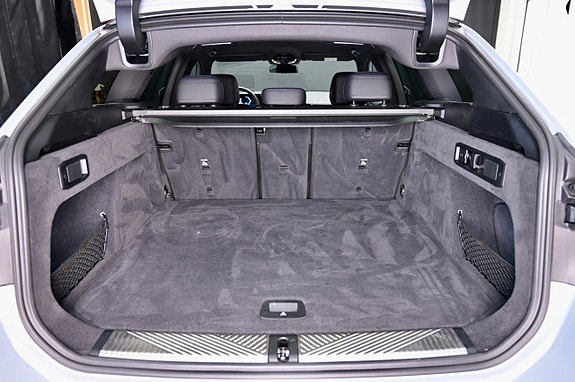 BMW 530e 10 of 30