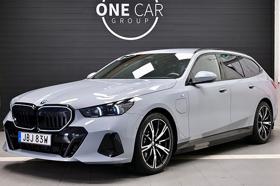 BMW 530e 2 of 30