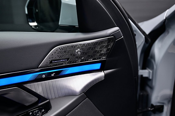 BMW 530e 19 of 30