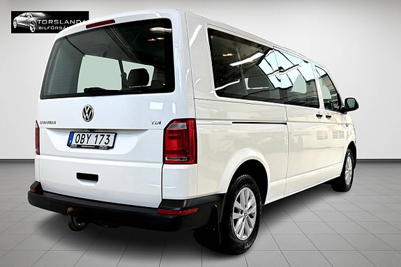 Volkswagen Caravelle 5 of 18