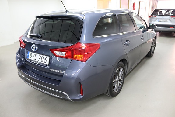 Toyota Auris 5 of 20