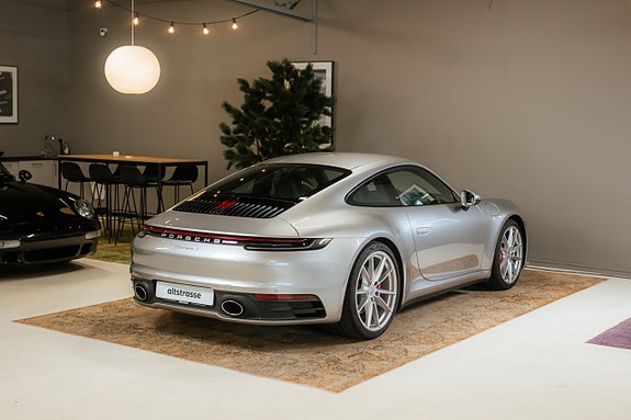 Porsche 911 Carrera S 9 of 30