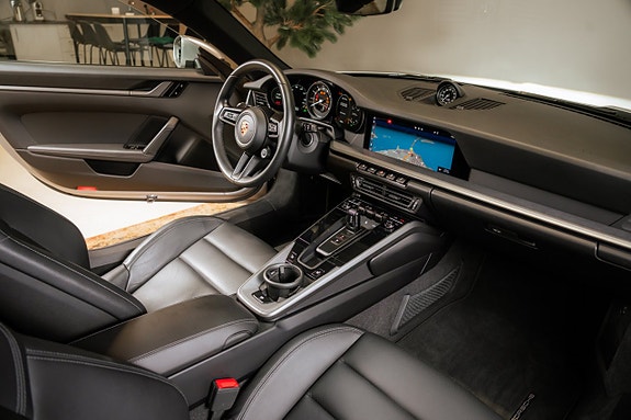 Porsche 911 Carrera S 30 of 30