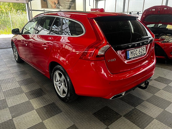 Volvo V60 3 of 14