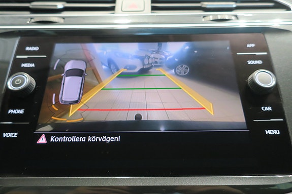 Volkswagen Tiguan 9 of 17