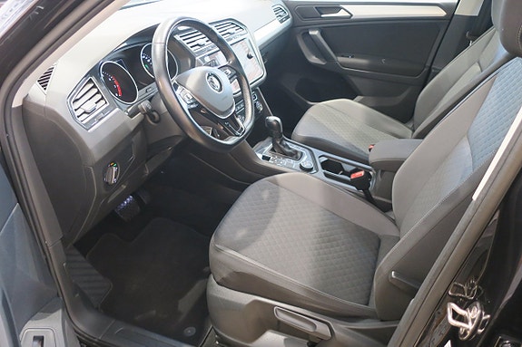 Volkswagen Tiguan 5 of 17