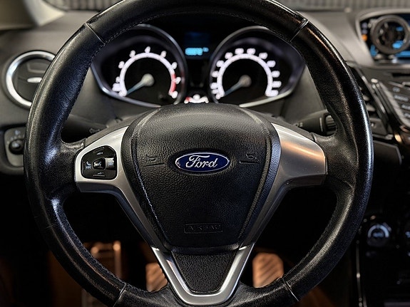 Ford Fiesta 18 of 23