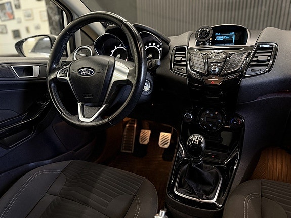 Ford Fiesta 20 of 23