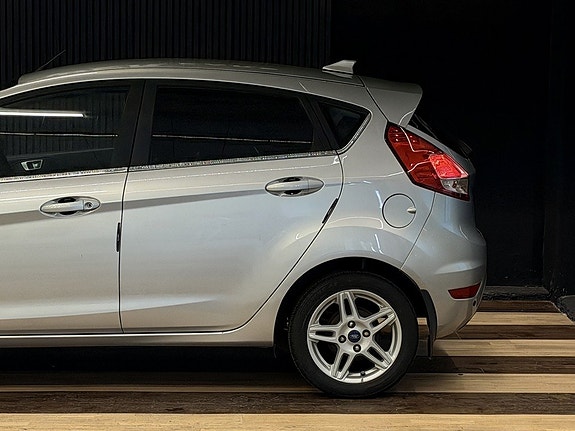 Ford Fiesta 8 of 23