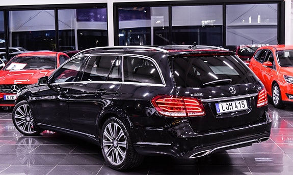 Mercedes-Benz E220 3 of 22