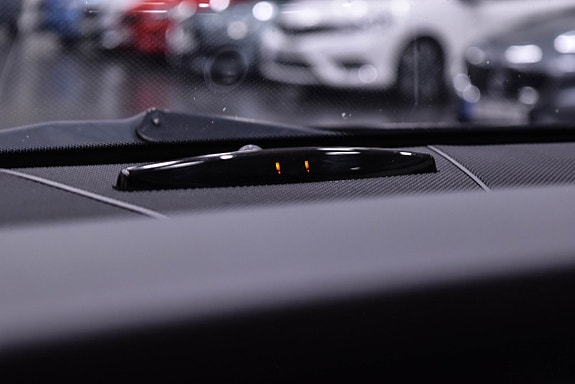 Mercedes-Benz E220 15 of 22