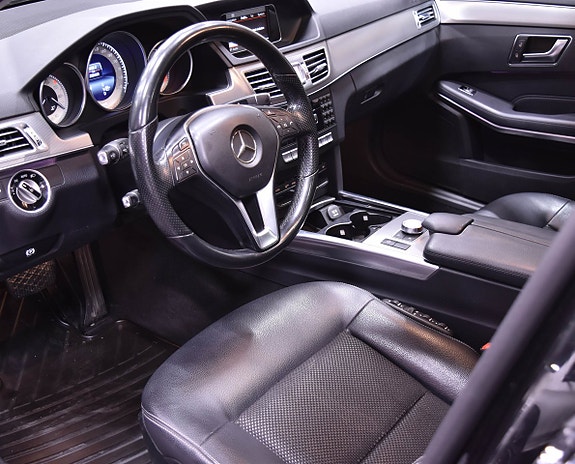 Mercedes-Benz E220 18 of 22