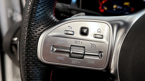 Mercedes-Benz CLA200 20 of 24