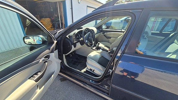 Saab 9-3 6 of 6