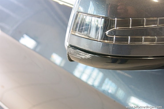 Mercedes-Benz E220 15 of 17