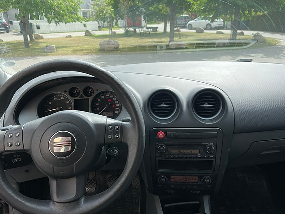 Seat Ibiza 3 of 4
