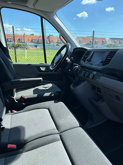 Volkswagen Crafter 2 of 3