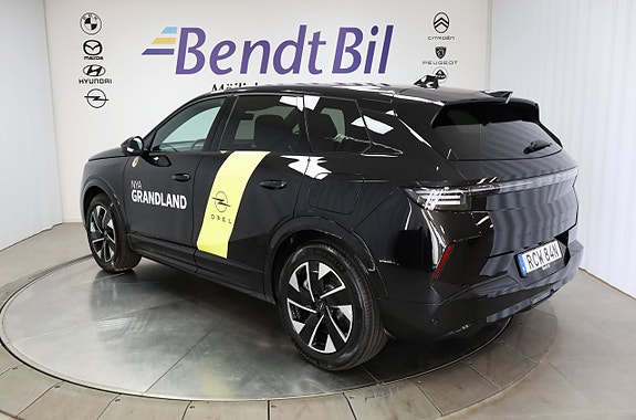 Opel Grandland X 8 of 25