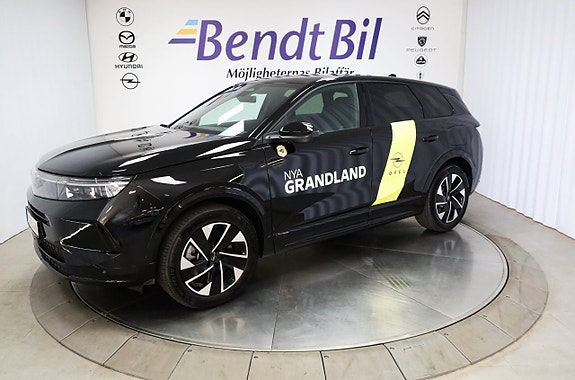 Opel Grandland X 4 of 25