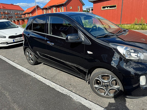 Kia Picanto 4 of 14
