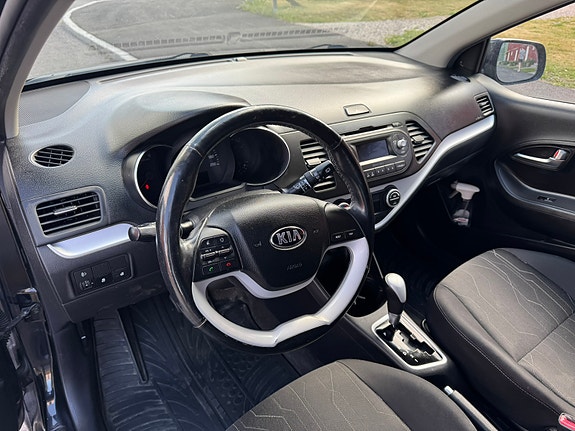 Kia Picanto 10 of 14