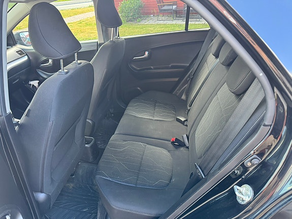 Kia Picanto 12 of 14