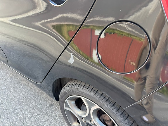 Kia Picanto 8 of 14