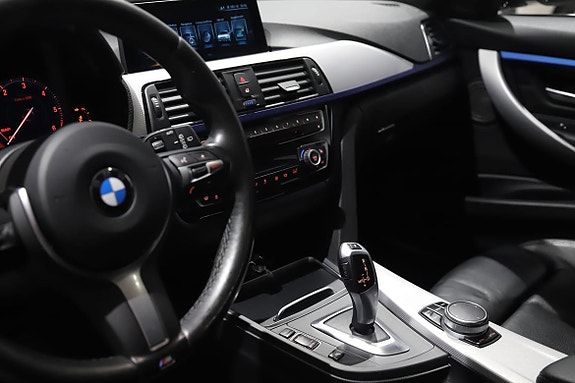 BMW 330d 11 of 14