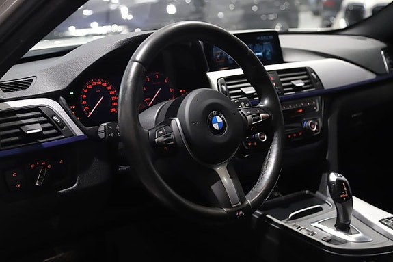 BMW 330d 13 of 14