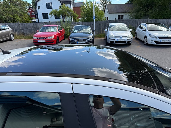 Peugeot 308 14 of 15