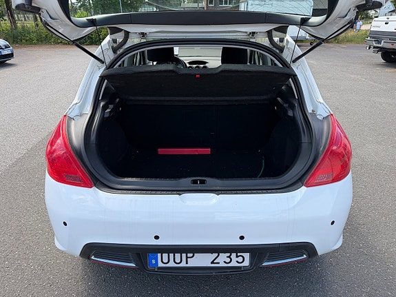 Peugeot 308 13 of 15