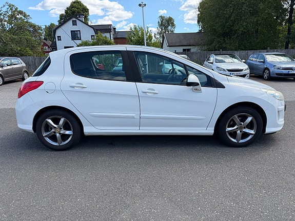Peugeot 308 6 of 15