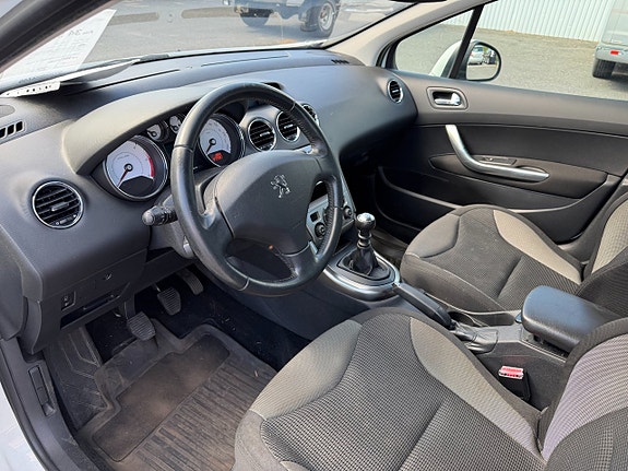 Peugeot 308 15 of 15
