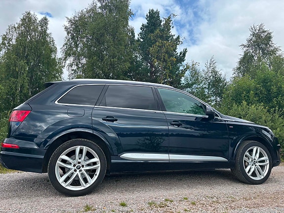 Audi Q7 8 of 10