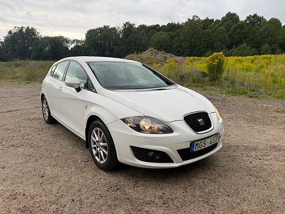 Seat Leon 2 of 6