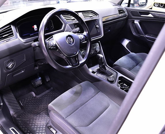 Volkswagen Tiguan Allspace 17 of 22