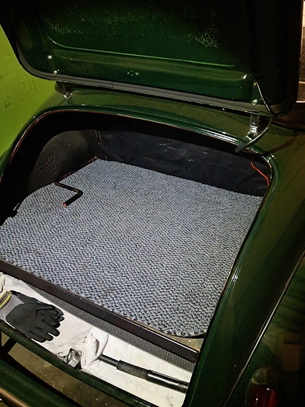 Morris Minor 6 of 9