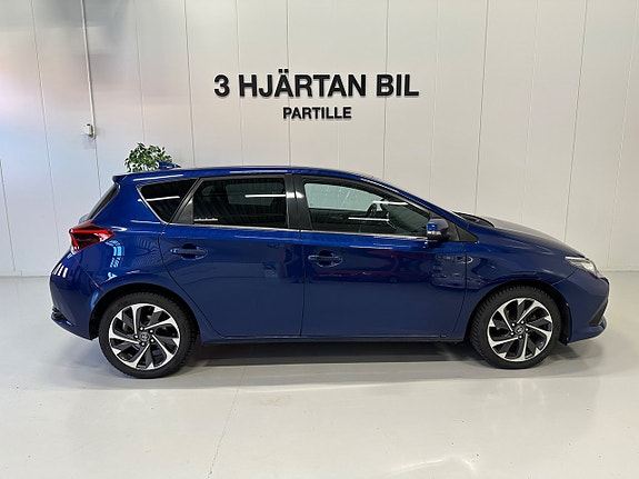 Toyota Auris 4 of 20