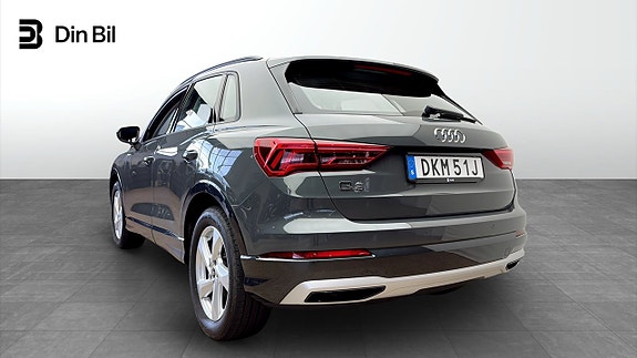Audi Q3 3 of 12