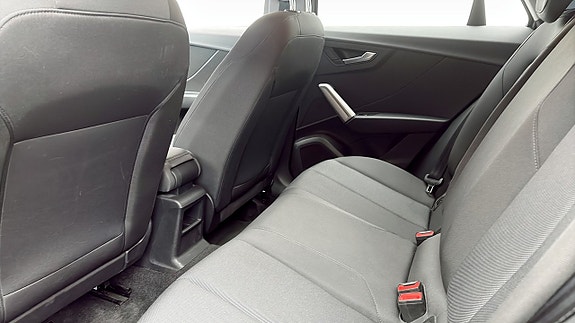 Audi Q2 11 of 12